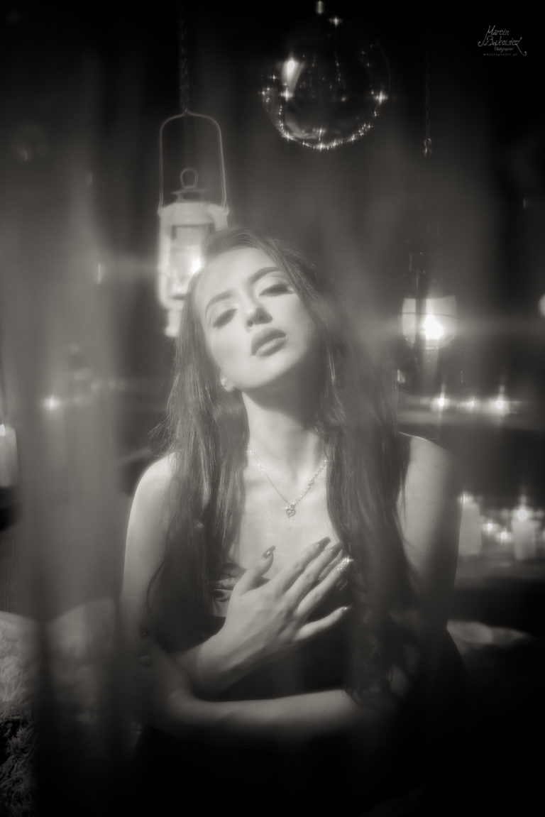 In the light of candles. — zdjęcie 001