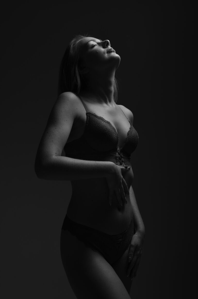 Classic Character | Natural B&W Portrait — zdjęcie 023