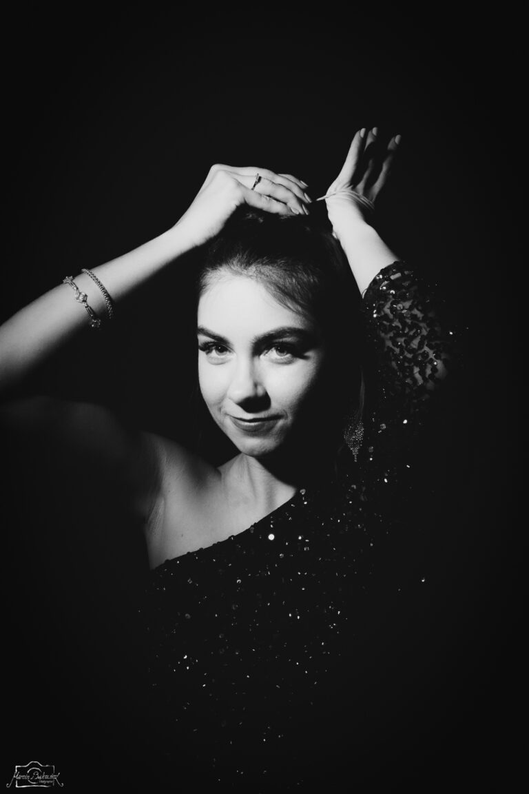 Classic Character | Natural B&W Portrait — zdjęcie 002