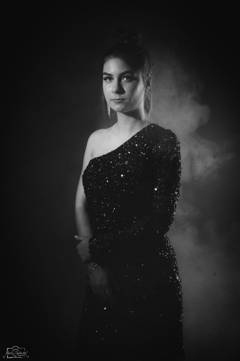 Classic Character | Natural B&W Portrait — zdjęcie 003