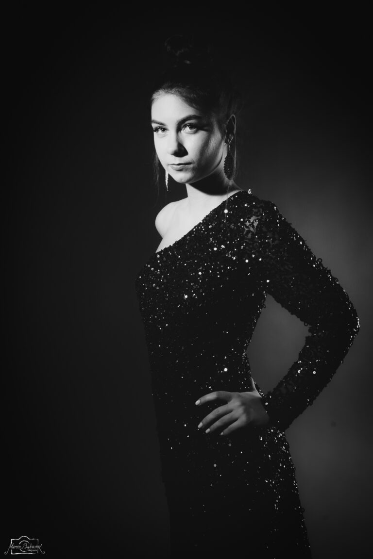 Classic Character | Natural B&W Portrait — zdjęcie 004