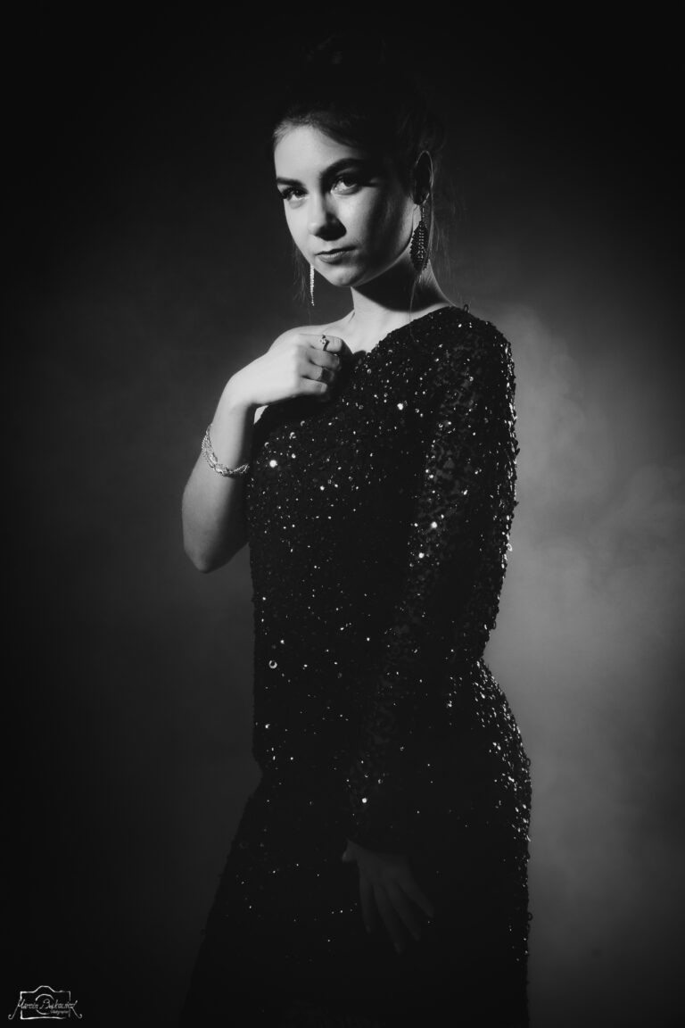 Classic Character | Natural B&W Portrait — zdjęcie 005
