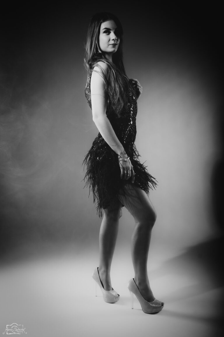 Classic Character | Natural B&W Portrait — zdjęcie 012